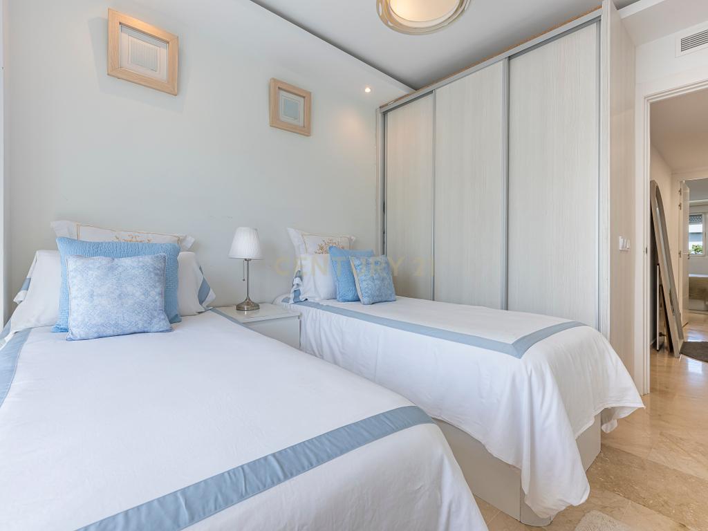 Magnífico Apartamento de 3 Quartos Totalmente Remodelado em Guadalmina Alta - Image 21