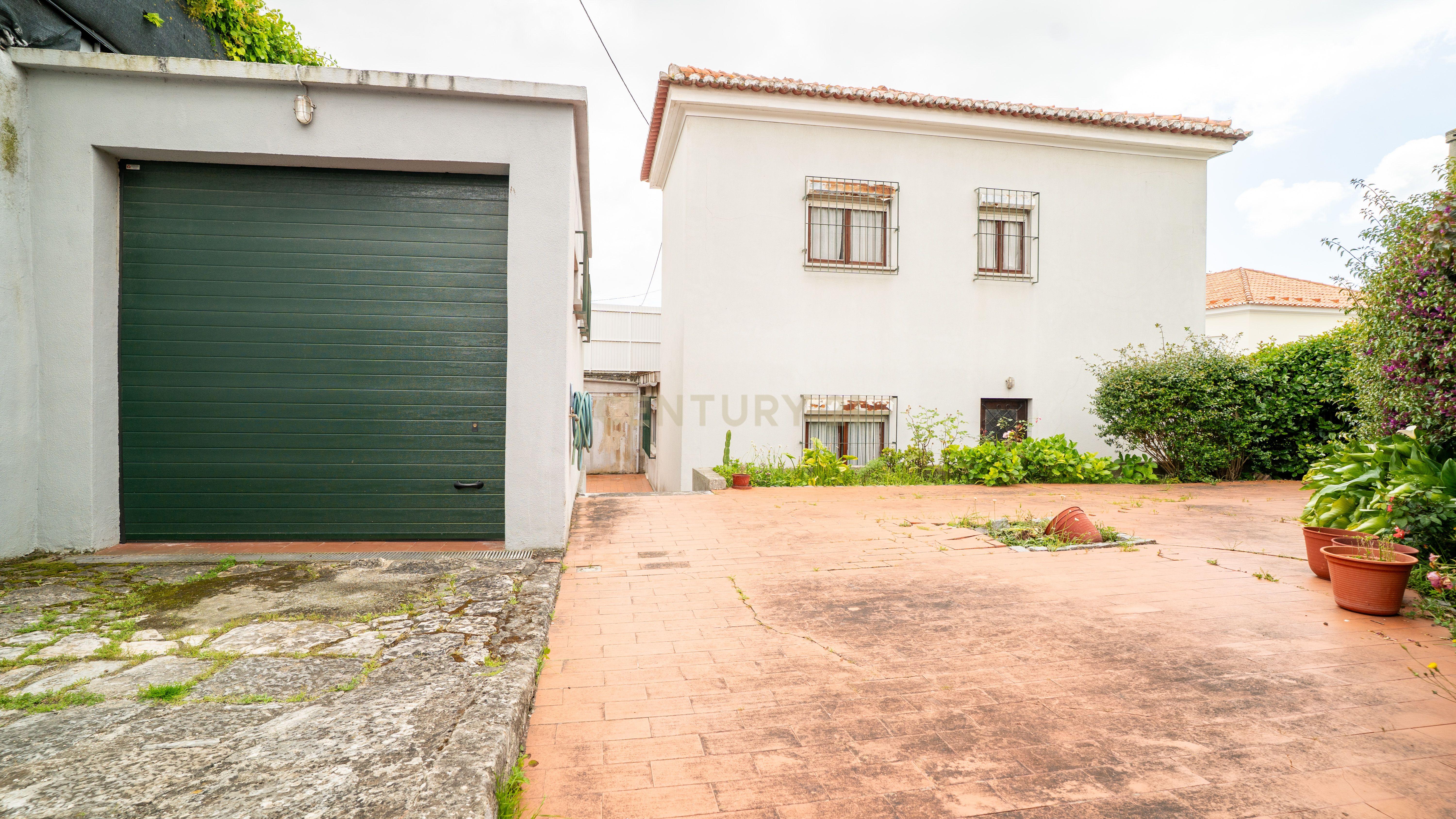 Moradia T6, na Rua 1 no Bairro de Belém, para modernizar em lote com 290m² - Image 63