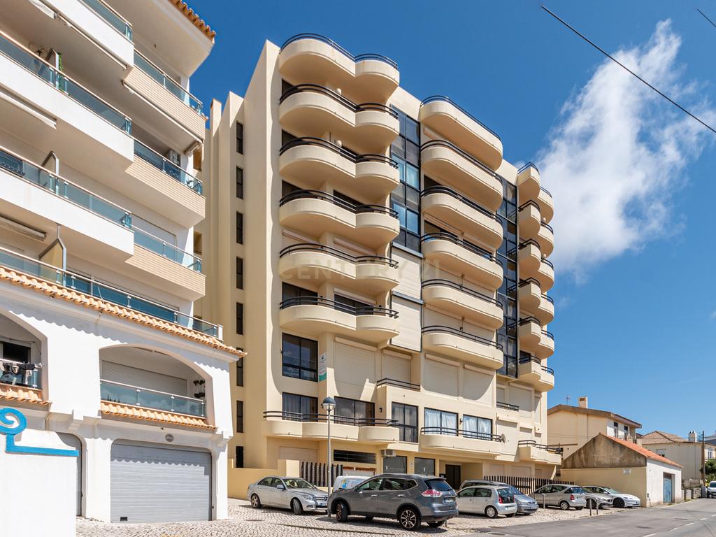 Apartamento T2+1 perto da praia - Image 22