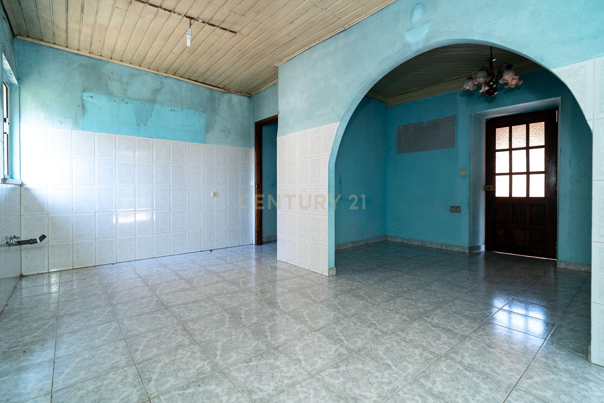 Fotografia 12 de Moradia Rustica T3 à venda em Ribeira de Aveledo – Penacova