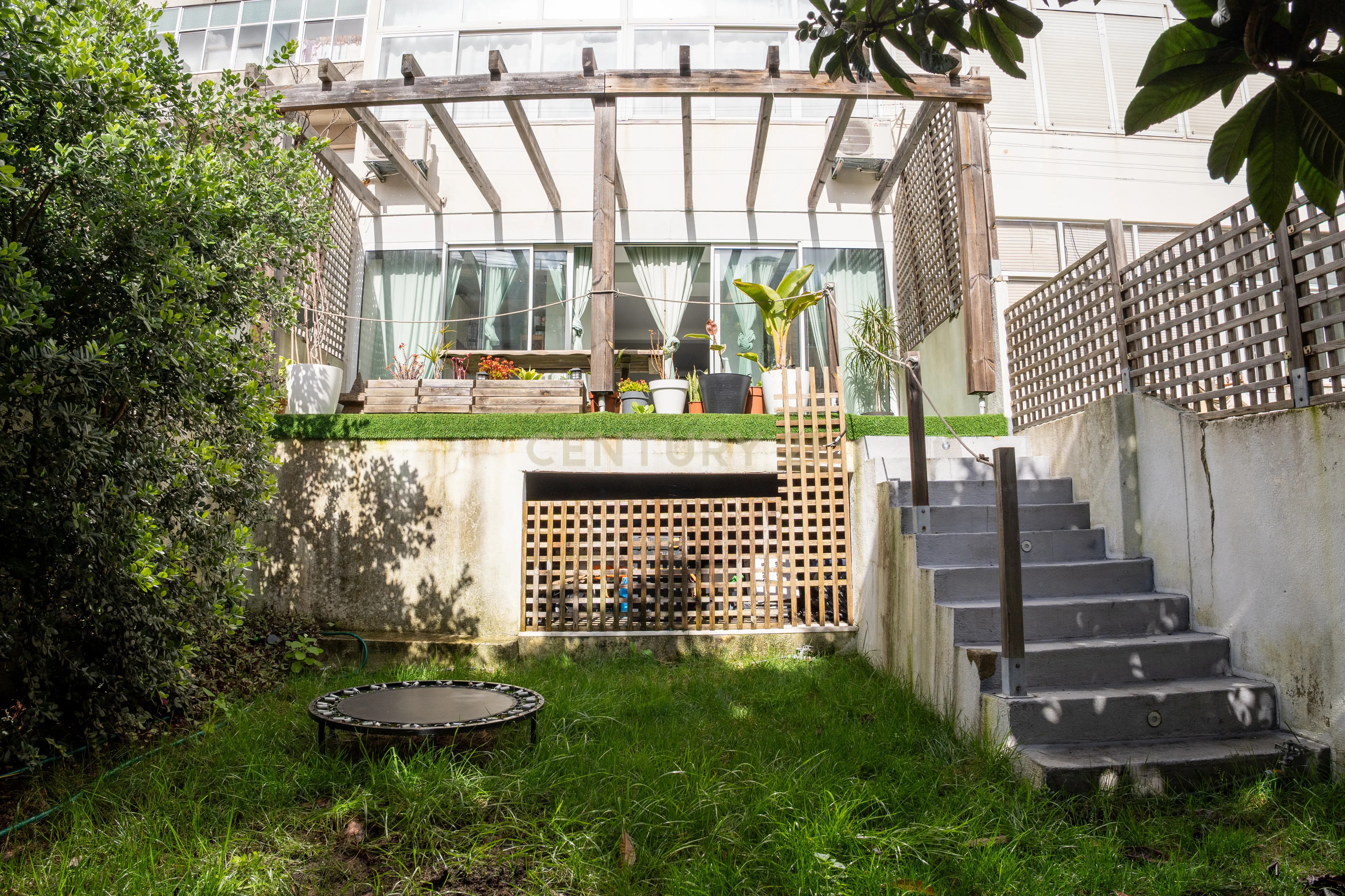 Apartamento T3 Renovado em São Domingos de Benfica – Conforto e Funcionalidade - Image 43