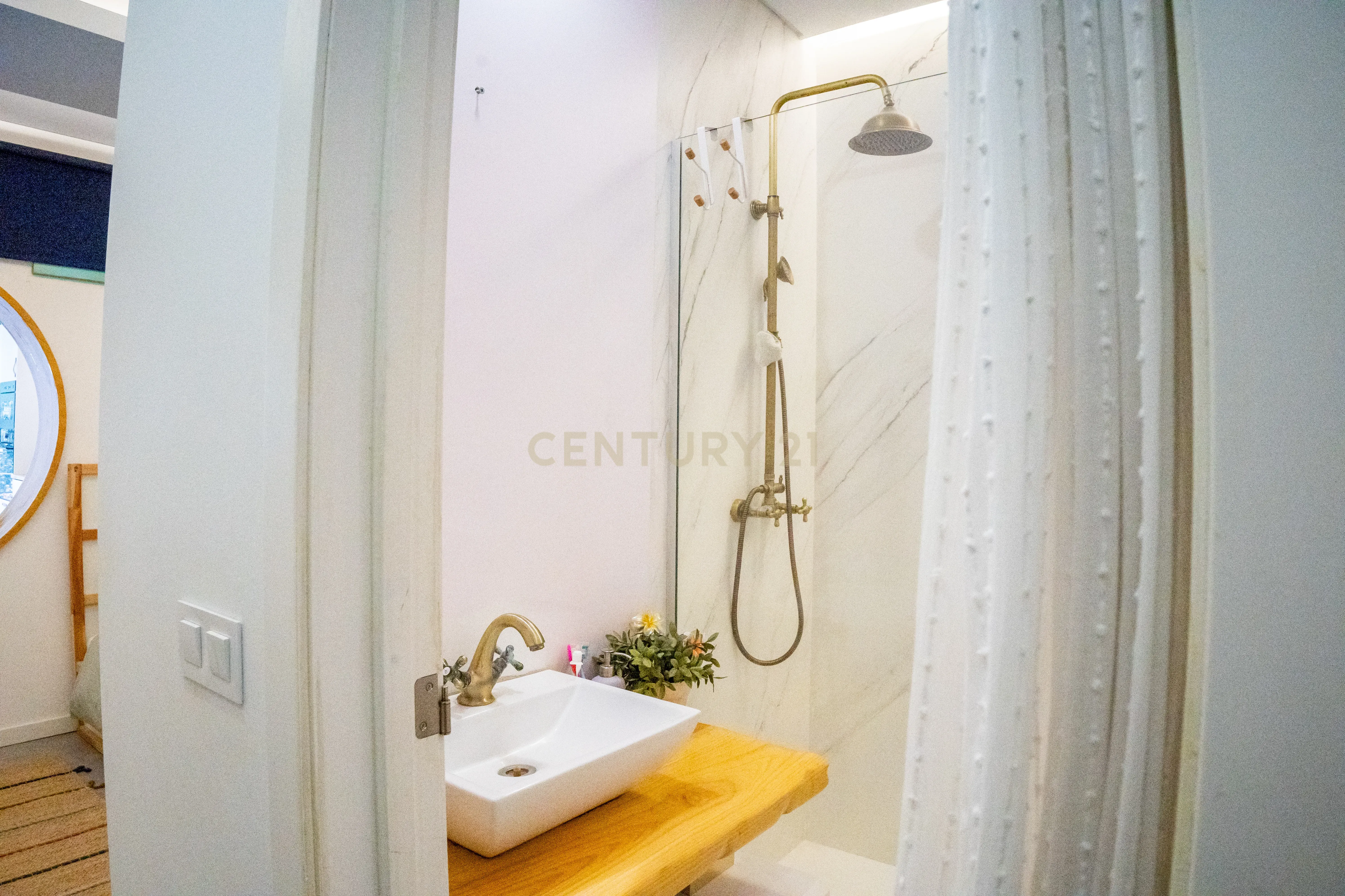 Apartamento T3 Renovado em São Domingos de Benfica – Conforto e Funcionalidade - Image 45