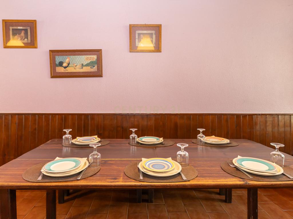 Restaurante "República dos Frangos" – Oportunidade Única em São João, Junto à Praia - Image 10