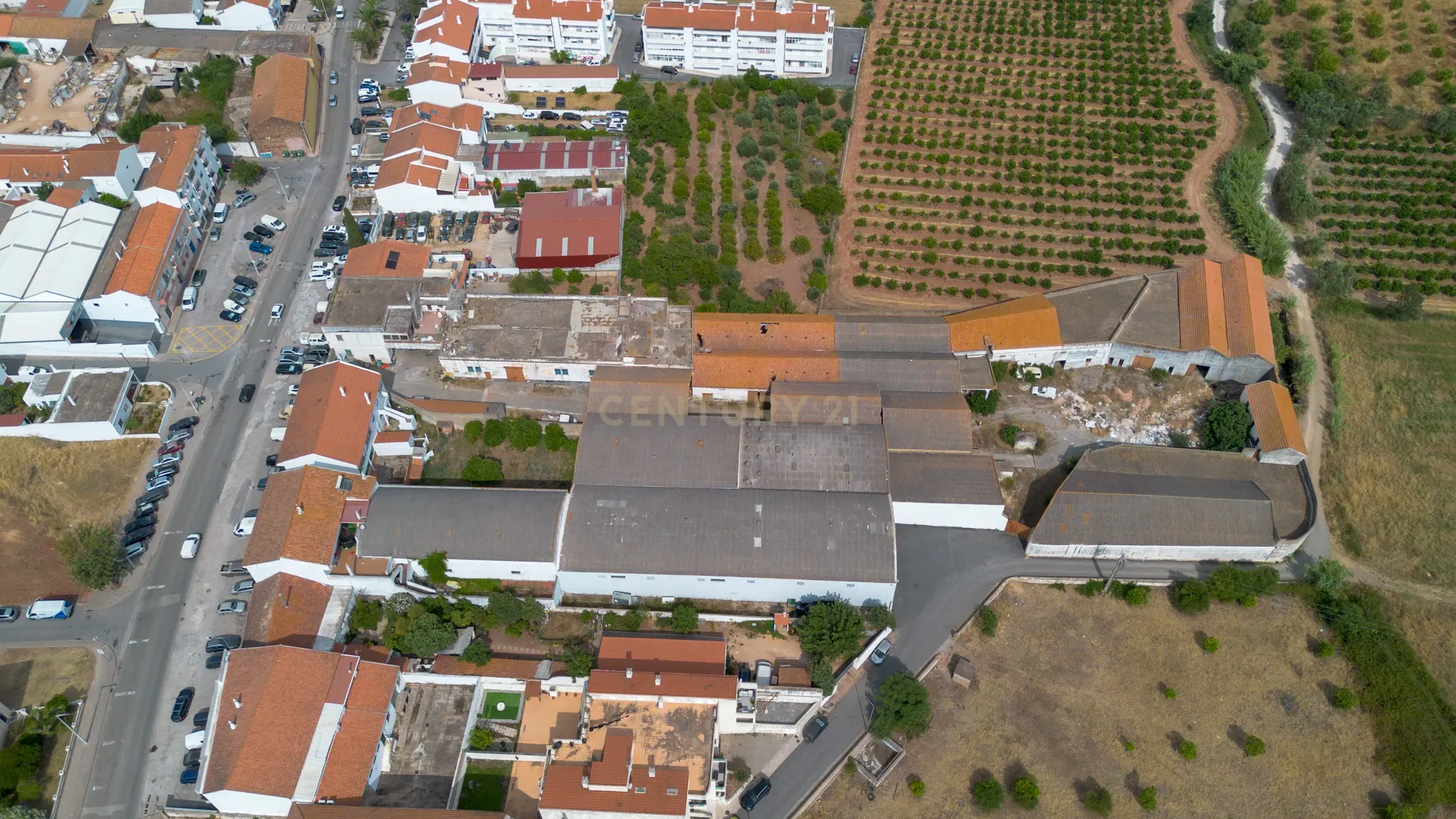 Fotografia 7 de Terreno Urbano com 7.780m2 I Armazéns e Habitação I São Bartolomeu de Messines