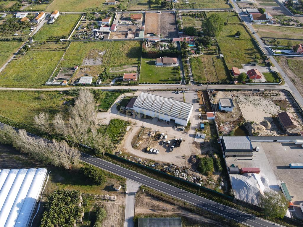 Moradia/Armazém em lote de 10280m2 em Alcochete - Image 77