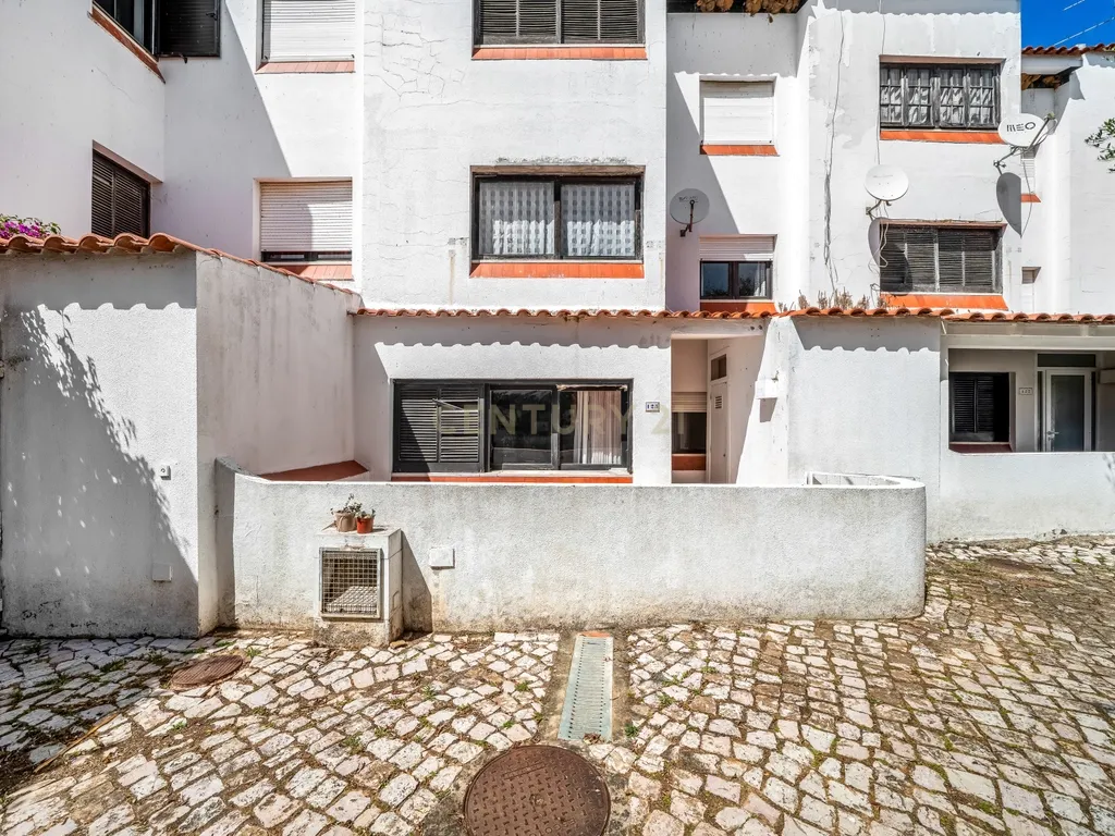 T1+1 Rés do Chão com Logradouro Privativo em Condomínio com Piscina Montechoro, Albufeira - Image 7