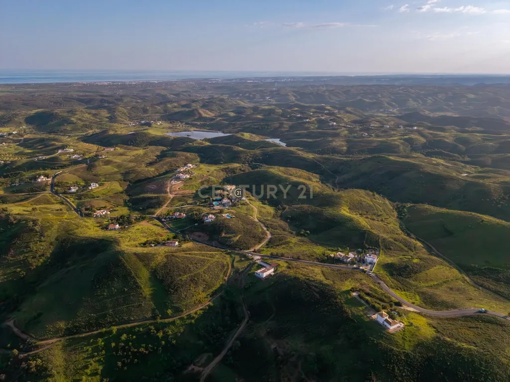 Oportunidade! - Projeto Aprovado Para Moradia com Vista Mar e Serra - Image 20