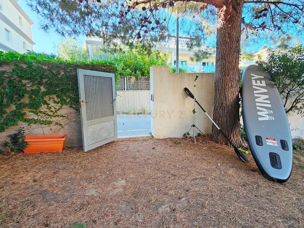 Viva o estilo de vida mediterrânico nesta casa com jardim e vista para o mar em Llançà - Image 32
