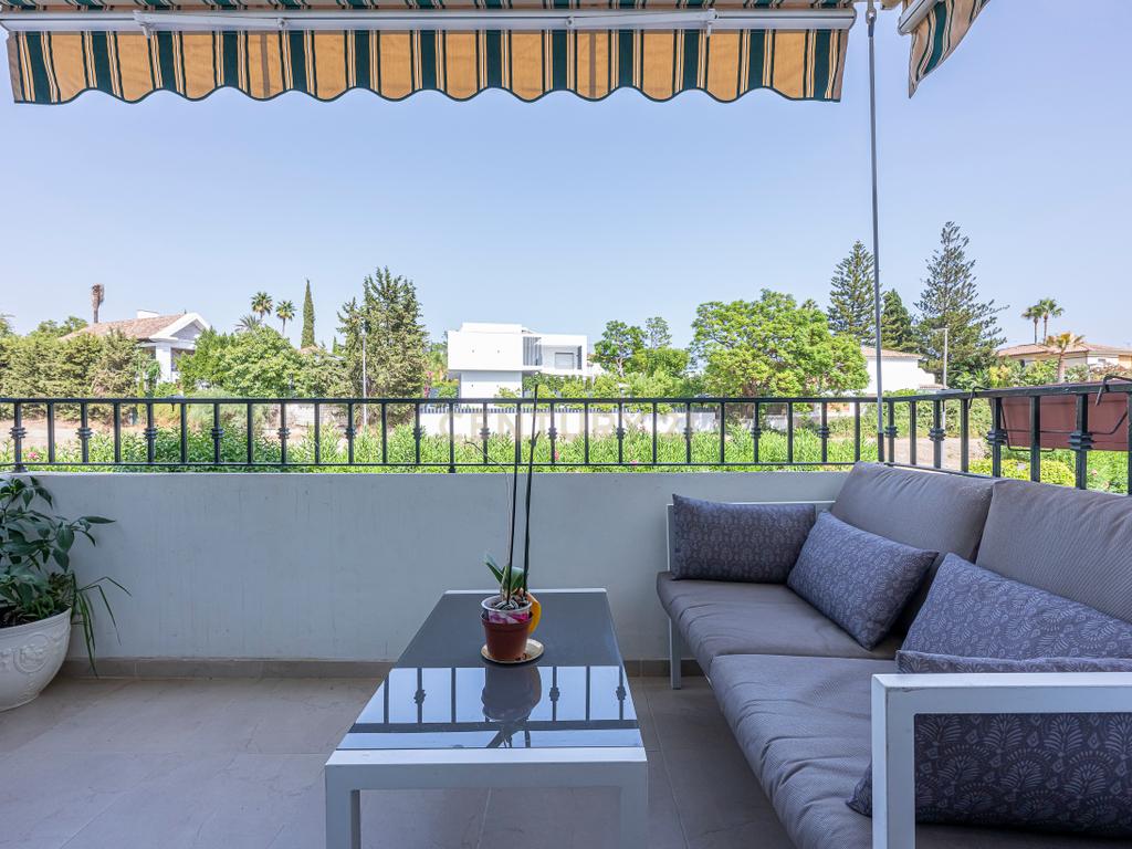 Magnífico Apartamento de 3 Quartos Totalmente Remodelado em Guadalmina Alta - Image 12