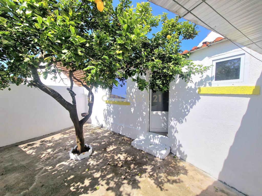 Moradia T2+2 – Quinta da Morgadinha, Charneca da Caparica - Image 27