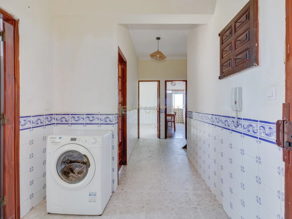 Apartamento T3 em Corroios com Varanda - Image 17