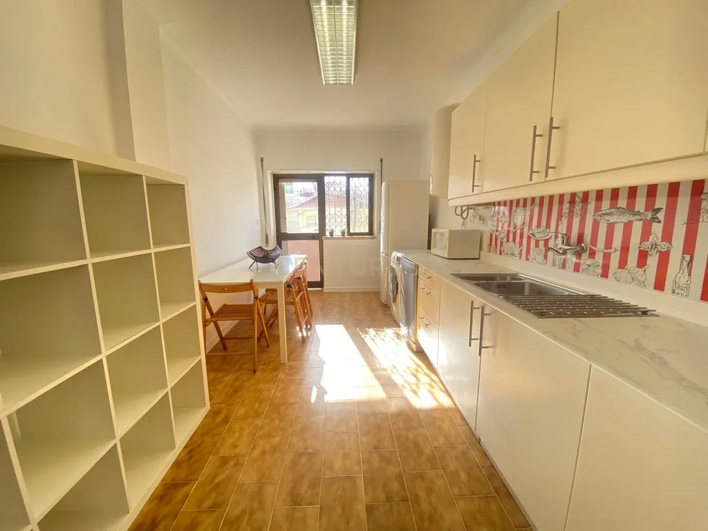 Apartamento T0 (88 m²) com terraço – Próximo de Cascais - Image 14