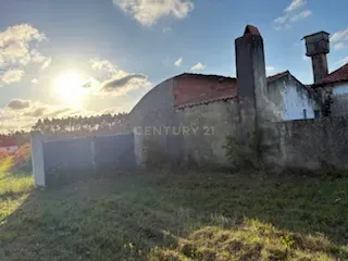 Fotografia 5 de Espaçosa Moradia para Recuperar em Ouca, Vagos
