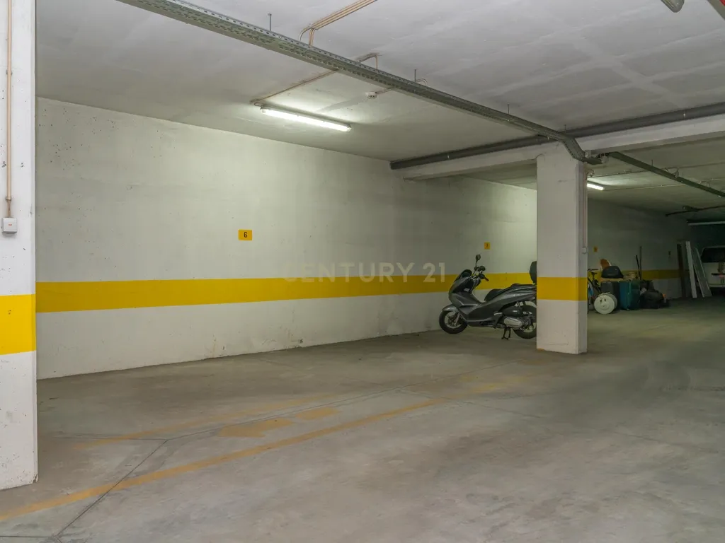 Apartamento T2, com Parqueamento, em Brejos de Azeitão - Image 31