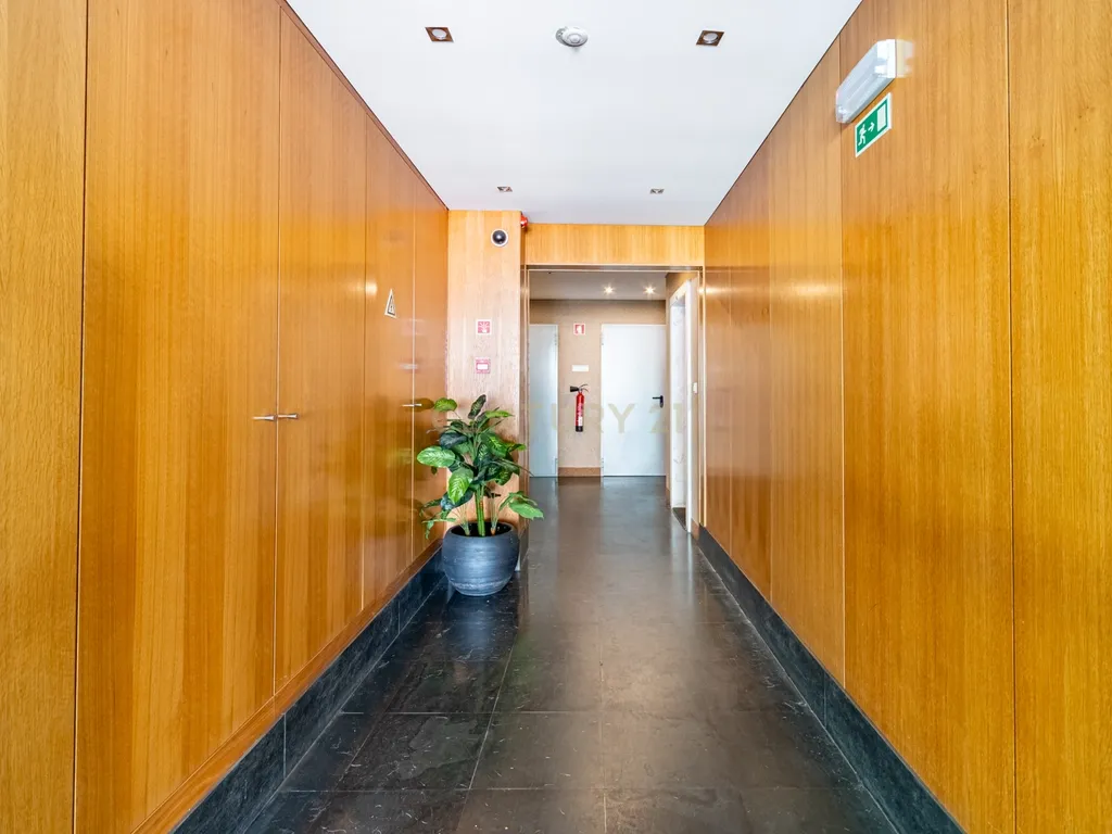 Apartamento T3 com Parqueamento e Arrecadação | Montijo - Image 33