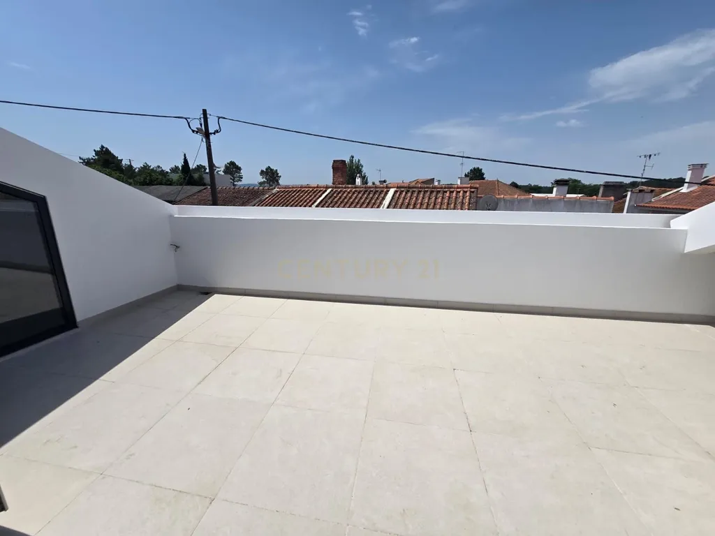 Moradia como Nova a poucos kms da praia da Nazaré - Image 38
