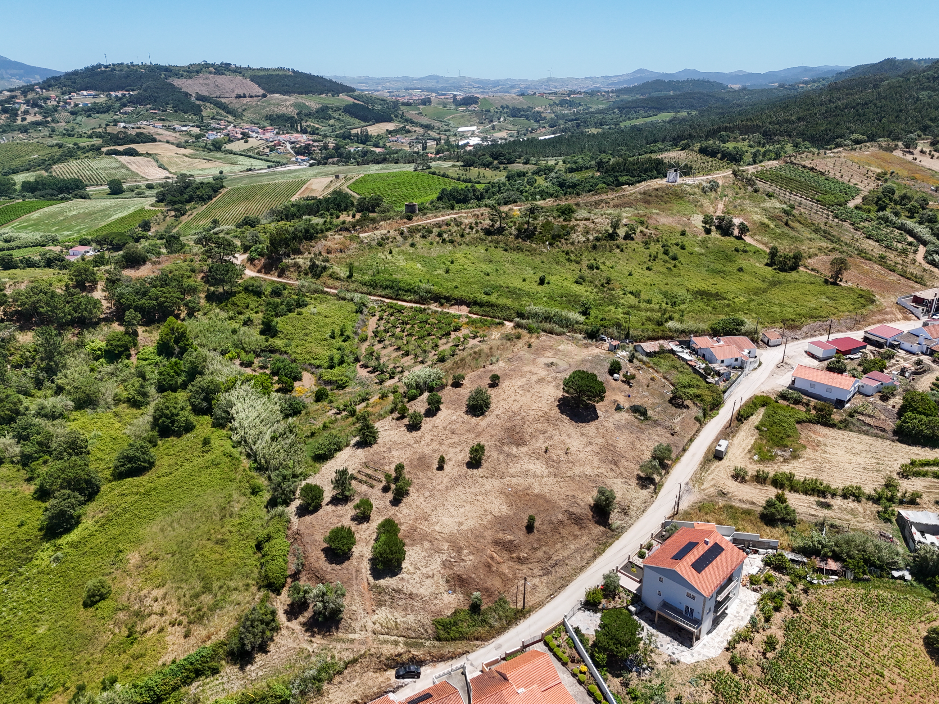 Fotografia 6 de Terreno Urbano 3.758 m² | Potencial até 11 Fogos | Freiria – Torres Vedras