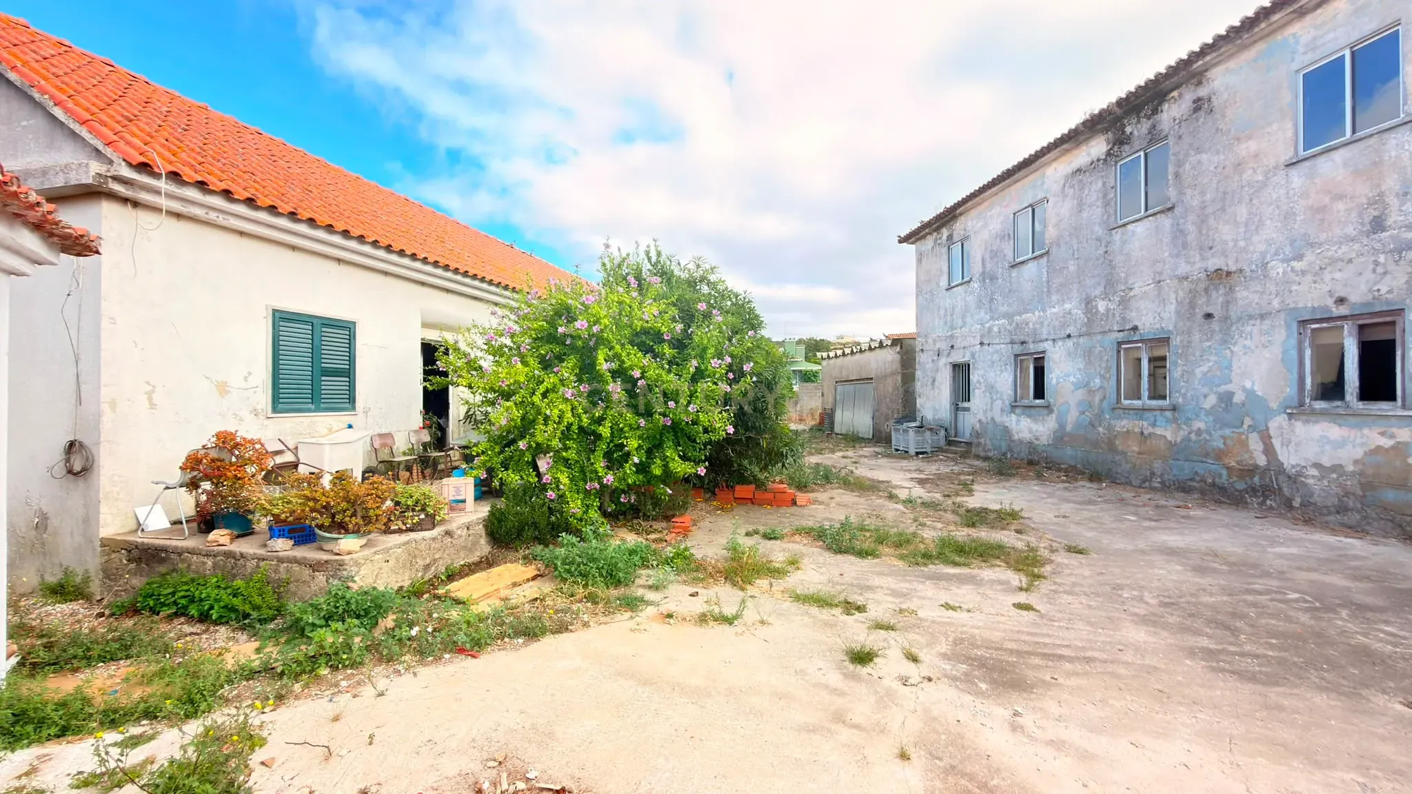 Fotografia 4 de TERRENO URBANO COM 2.000M2- EXCELENTE OPORTUNIDADE DE INVESTIMENTO