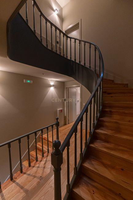 Apartamento T1 de charme com jardim no centro do Porto - Image 14