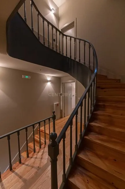 Apartamento T1 de charme com jardim no centro do Porto - Image 14