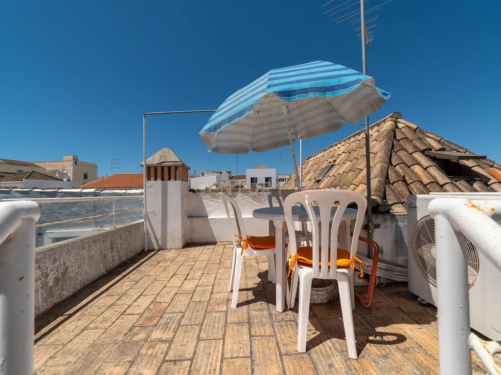 Moradia de Charme T2+1 no Centro Histórico de Tavira - Image 32