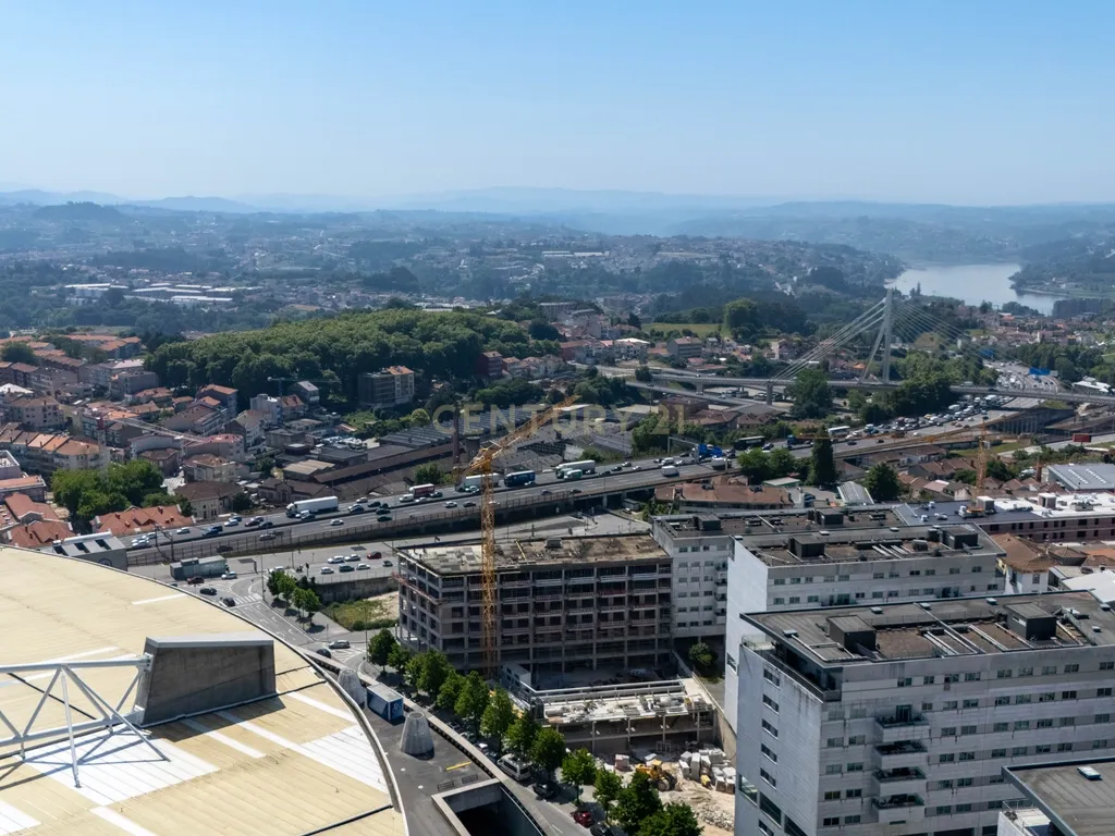 T2 nas Antas em Condomínio Privado com Varanda! - Image 6