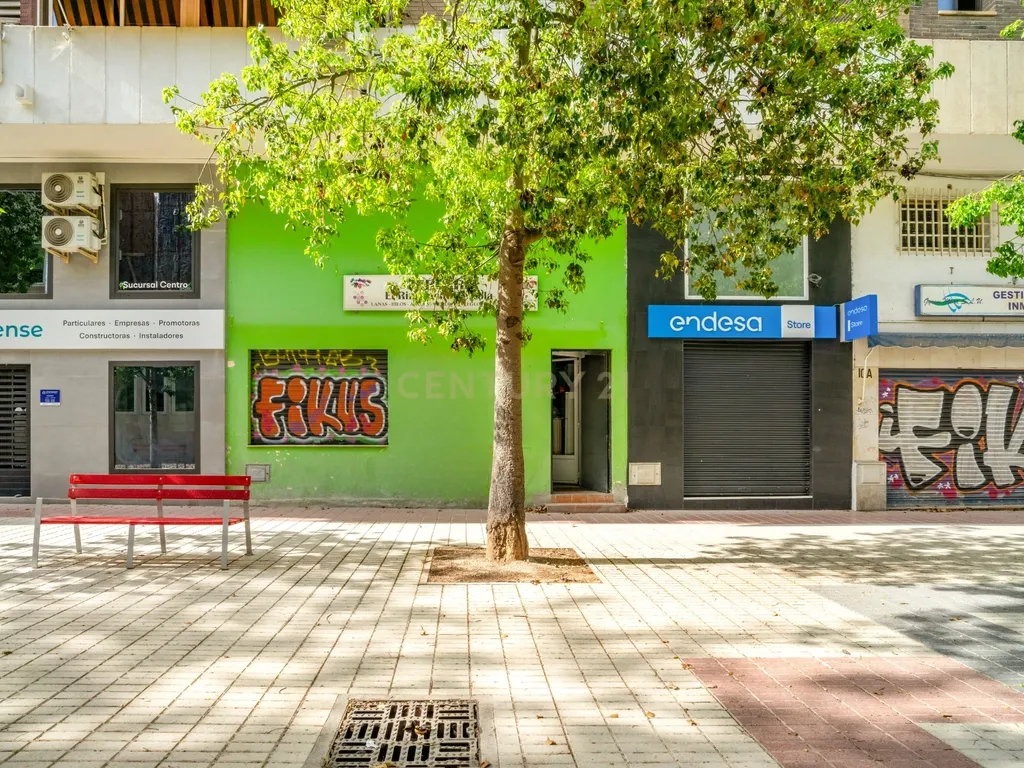 TRESPASSE NO CENTRO DE MÁLAGA – 2 LOJAS EM 1 + POSSIBILIDADE DE MORADIA - Image 25