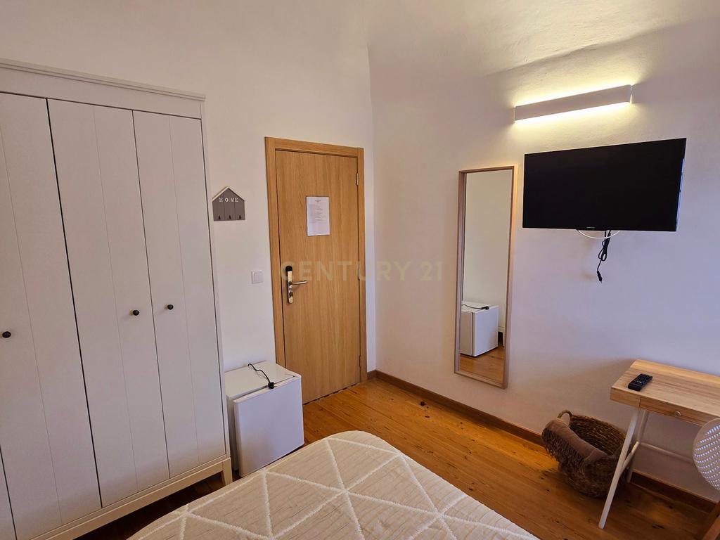 Moradia T6 Duplex no Centro Histórico de Évora – Ideal para Alojamento Local ou Arrendamento Estudantil - Image 36