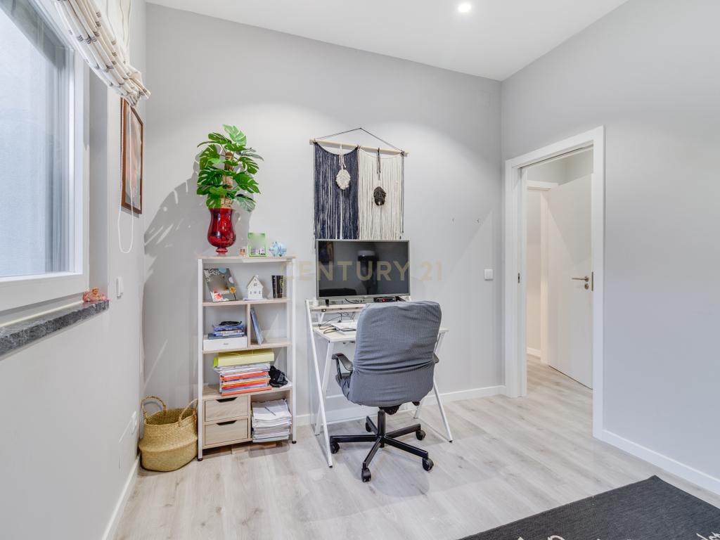 Moradia T3 Térrea Isolada com Zona Gourmet, Garagem e Carregamento Elétrico – Alcabideche - Image 14