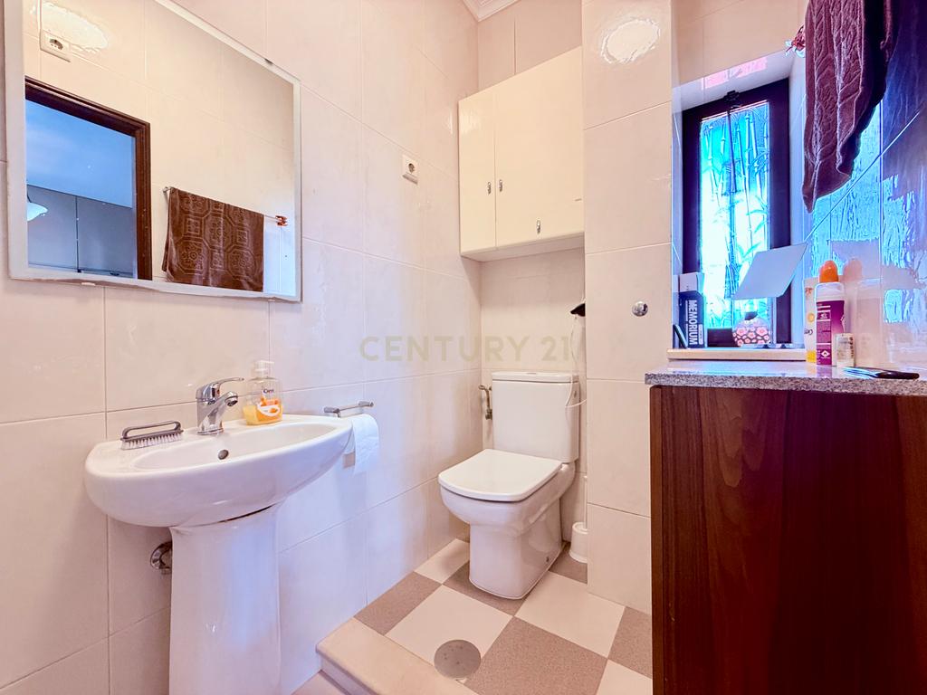 Moradia T6 Mesão Frio, Guimarães - Image 25