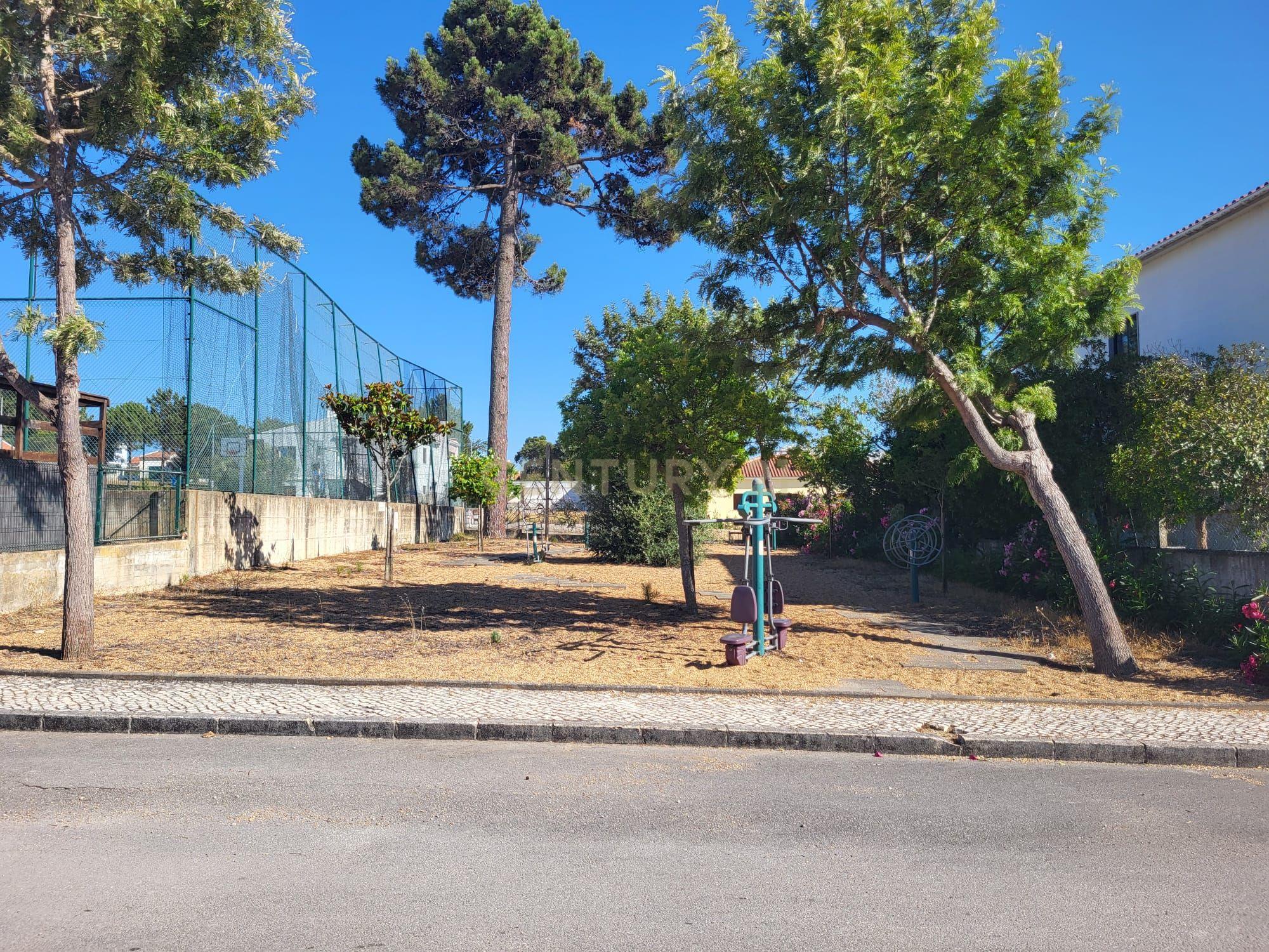 Fotografia 7 de Terreno Urbano - Lagoa de Albufeira