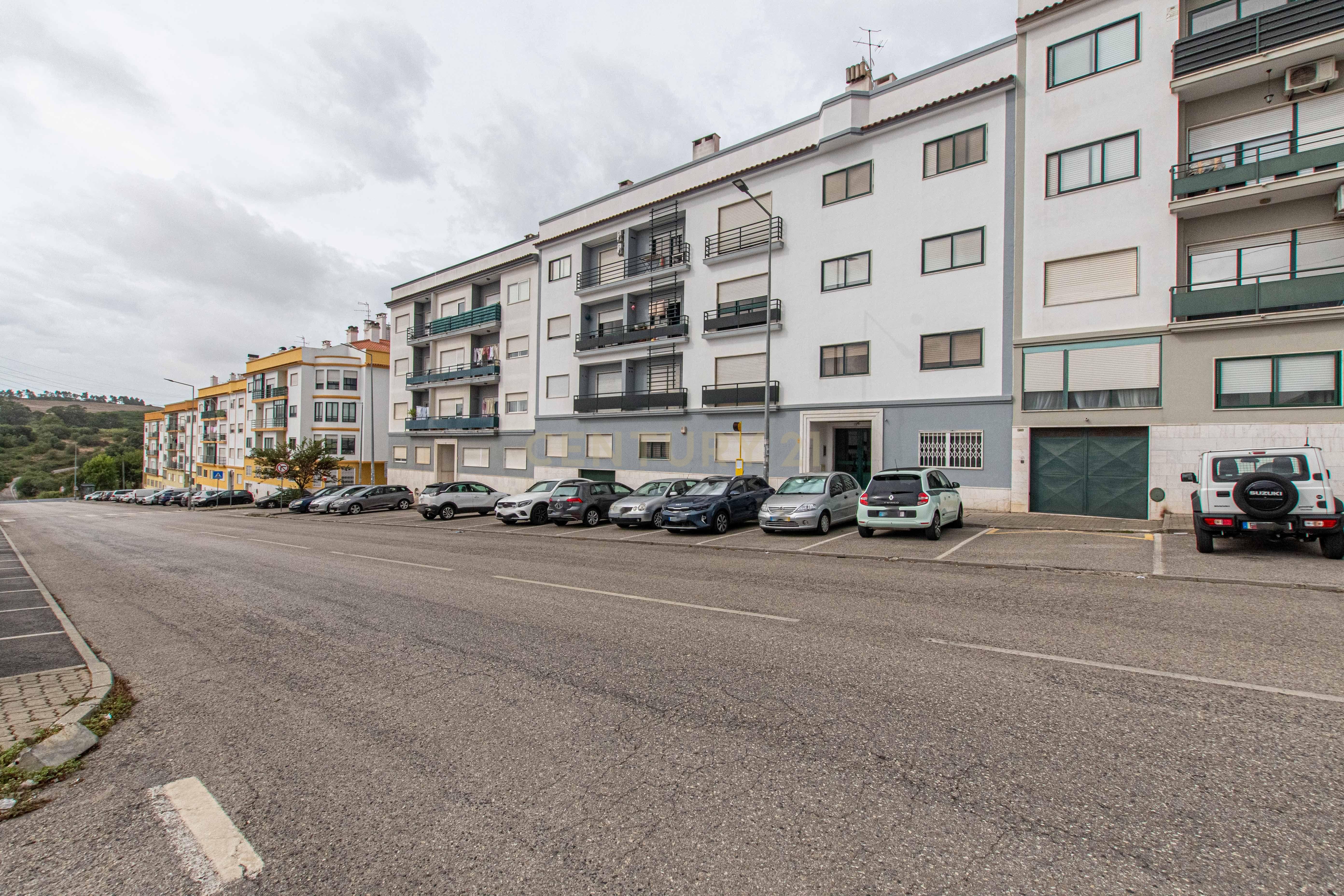 Fotografia 12 de Apartamento T3 de 135 m² com Box para 2 Carros, Elevador e Arrecadação para arrendar | Agualva-Cacém