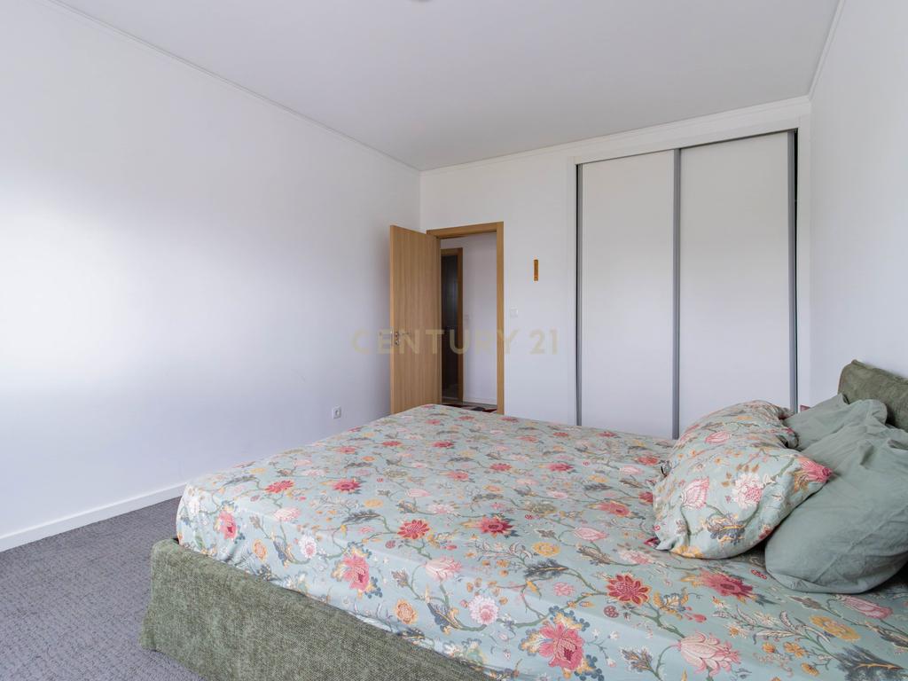 Apartamento T3 Centro da Marinha Grande - Image 4