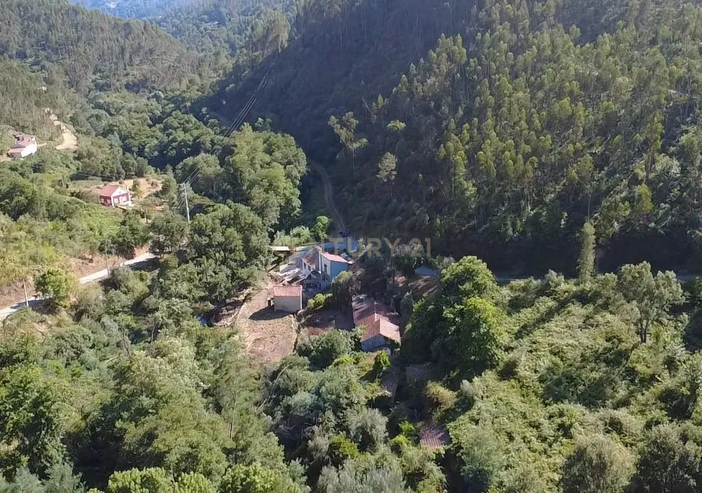 Moradia com terreno até à ribeira, Maçãs De Dona Maria - Image 16