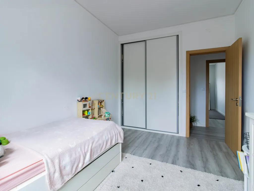 Apartamento T3 Centro da Marinha Grande - Image 10