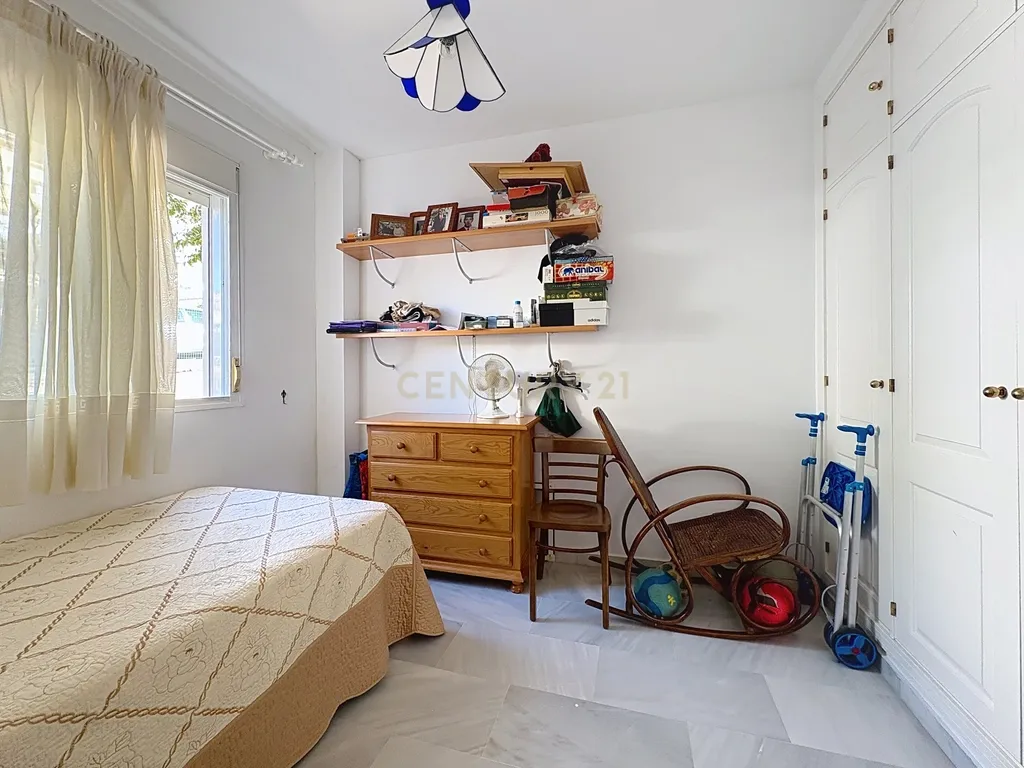 Apartamento com Vista Mar em Benalmádena, Málaga - Image 17