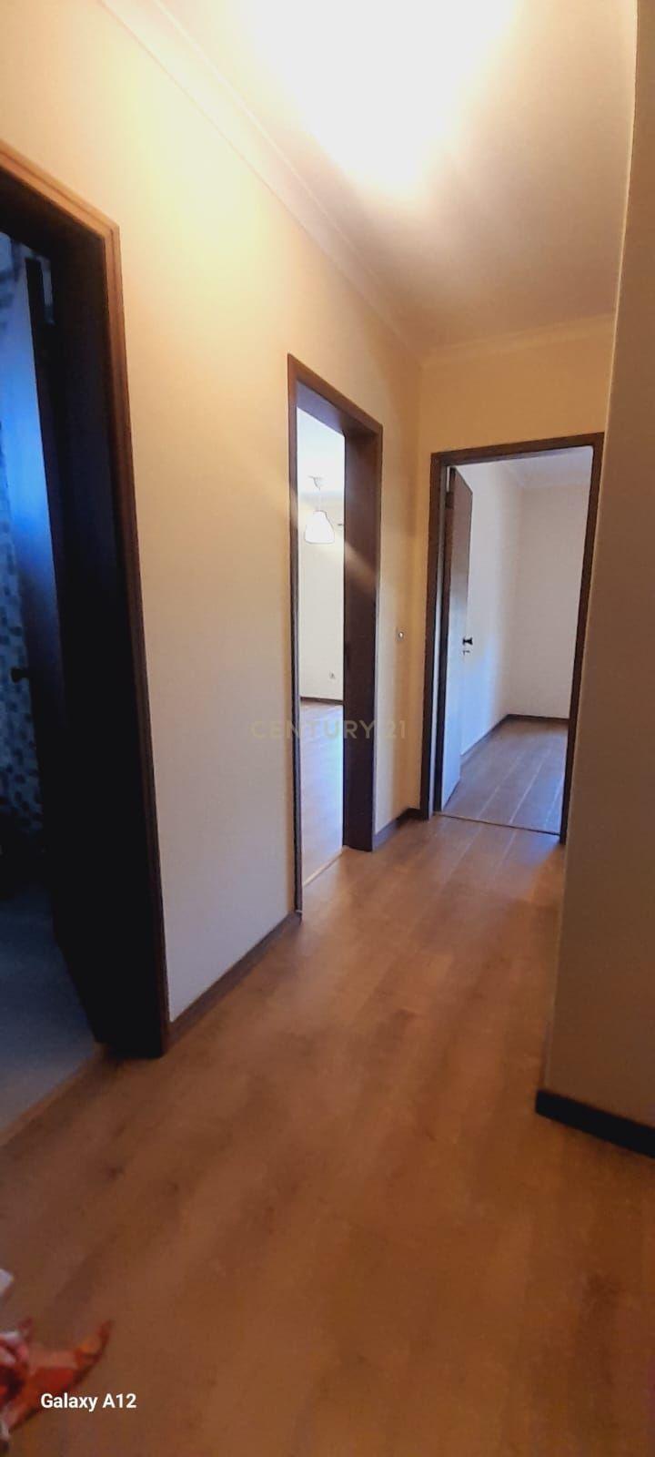 Fotografia 11 de Apartamento T1 para arrendar com Varanda e Vista para a Cidade no Porto