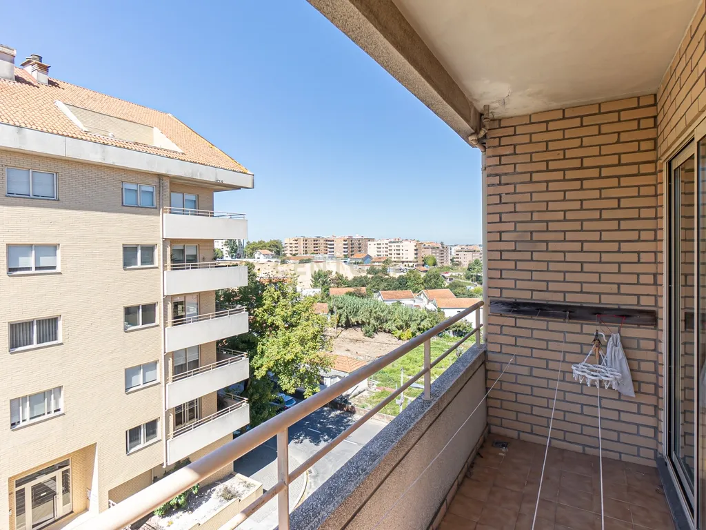Apartamento T3 com Vista Panorâmica em Canidelo, Vila Nova de Gaia - Image 44
