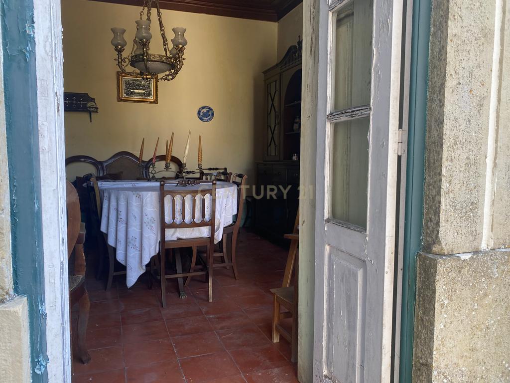 Casas Senhoriais Início Sec XIX + Terreno 4100m2 | 20 minutos de Coimbra - Image 13