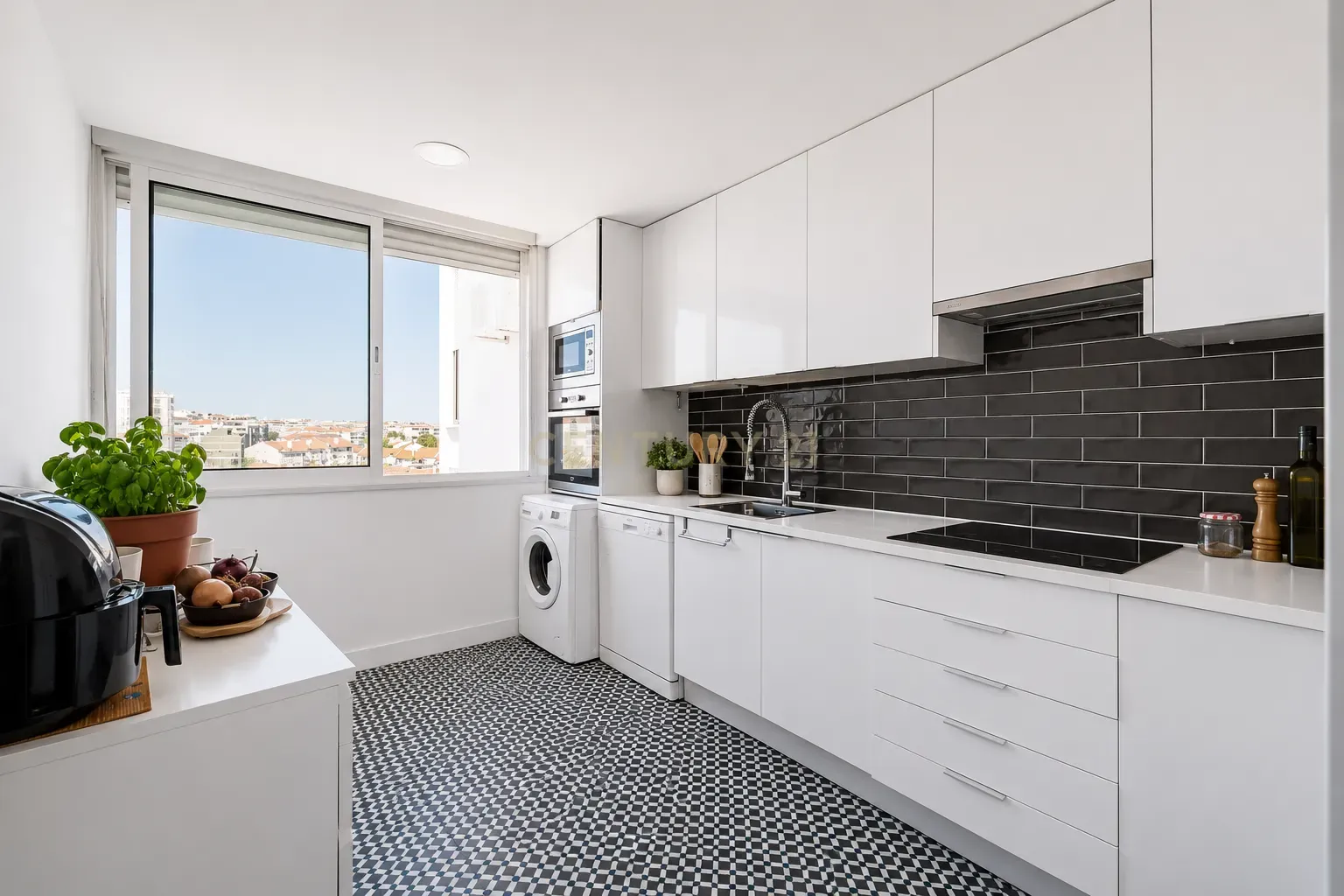 Fotografia 7 de T3 86 m² REMODELADO | MIRATEJO, CORROIOS | 11.º E ÚLTIMO ANDAR | VISTAS RIO E ARRÁBIDA