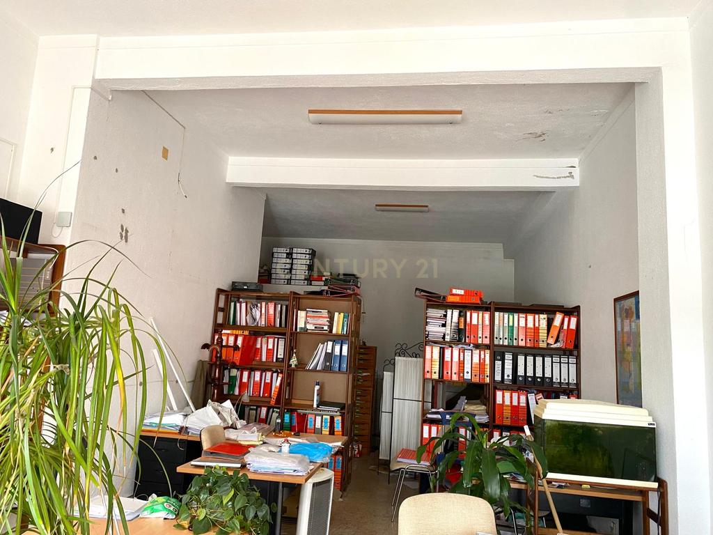 Loja de 50m2 em Moninhos - Loures - Image 7