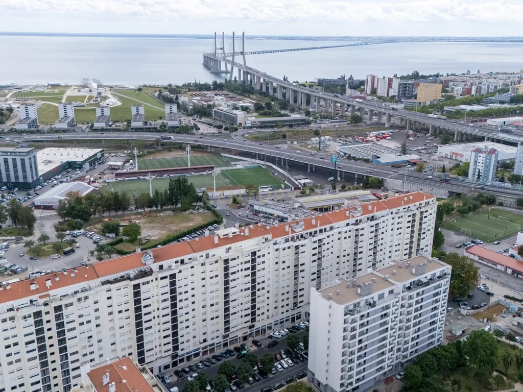 Apartamento T3 na Quinta do Património, em Sacavém. - Image 49