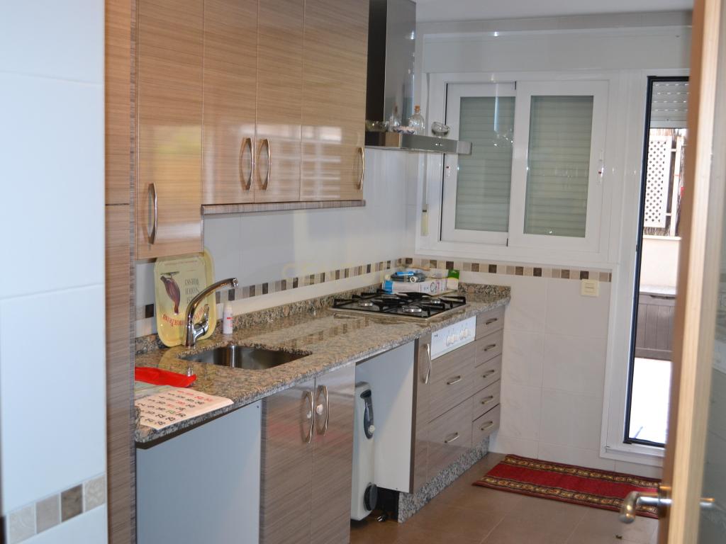 Moderna Moradia T3 em Cáceres com Vista e Acessibilidade - Image 9