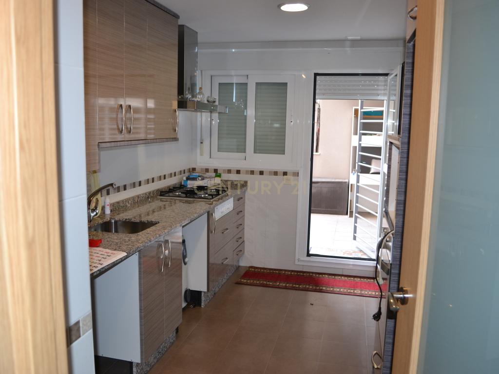 Moderna Moradia T3 em Cáceres com Vista e Acessibilidade - Image 11