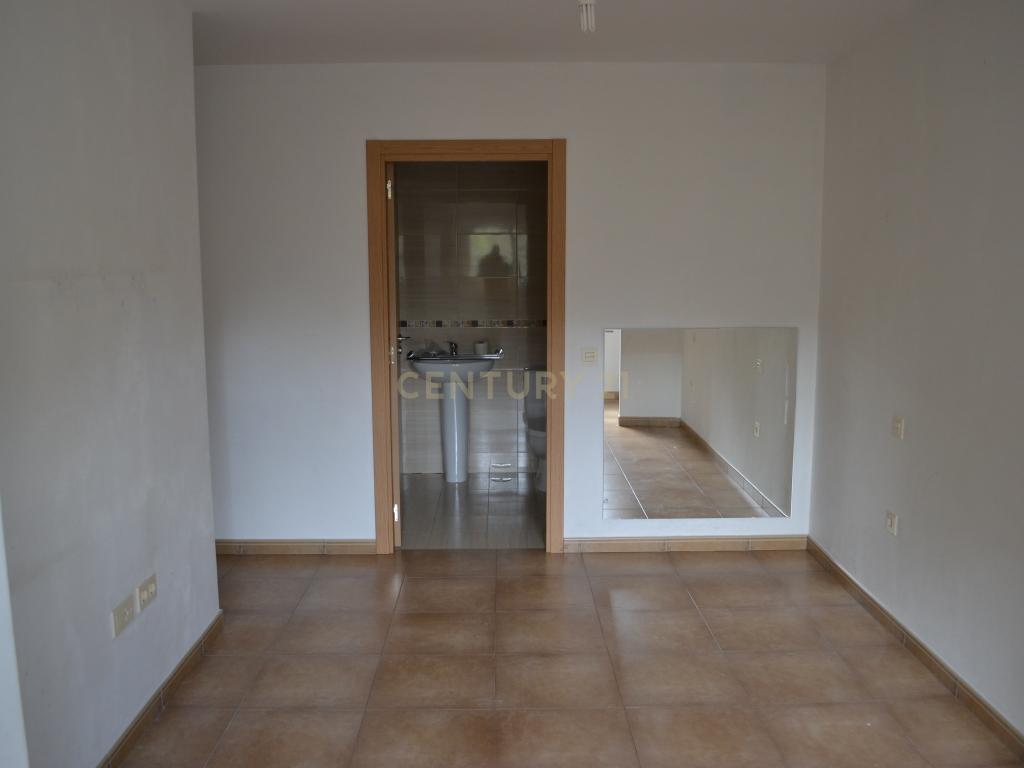 Moderna Moradia T3 em Cáceres com Vista e Acessibilidade - Image 17