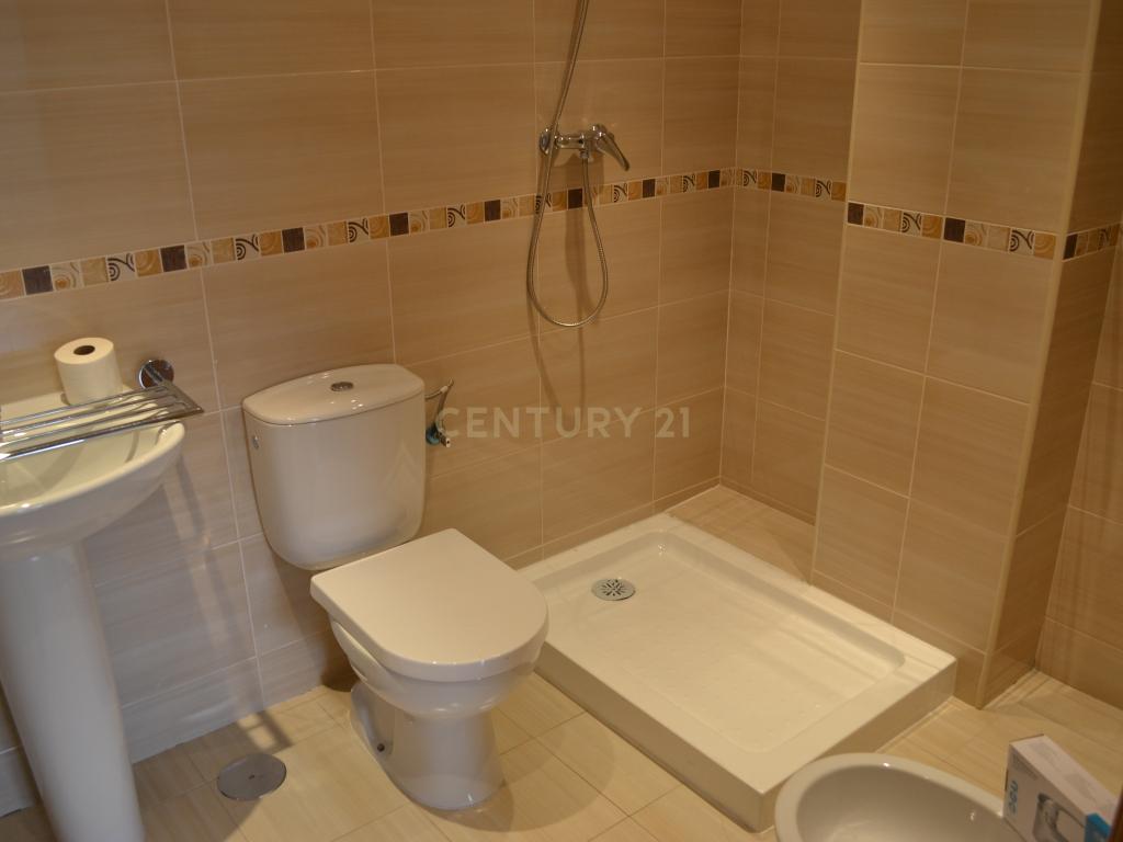 Moderna Moradia T3 em Cáceres com Vista e Acessibilidade - Image 20