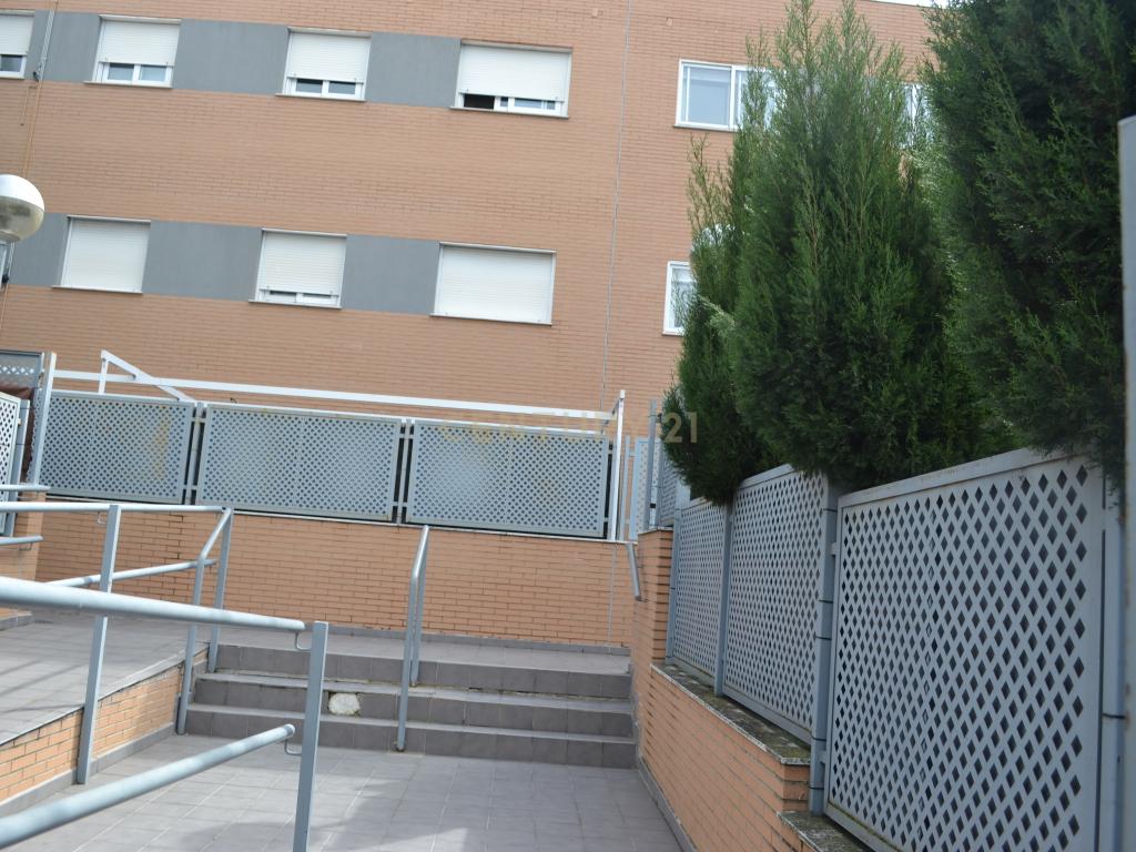 Moderna Moradia T3 em Cáceres com Vista e Acessibilidade - Image 29