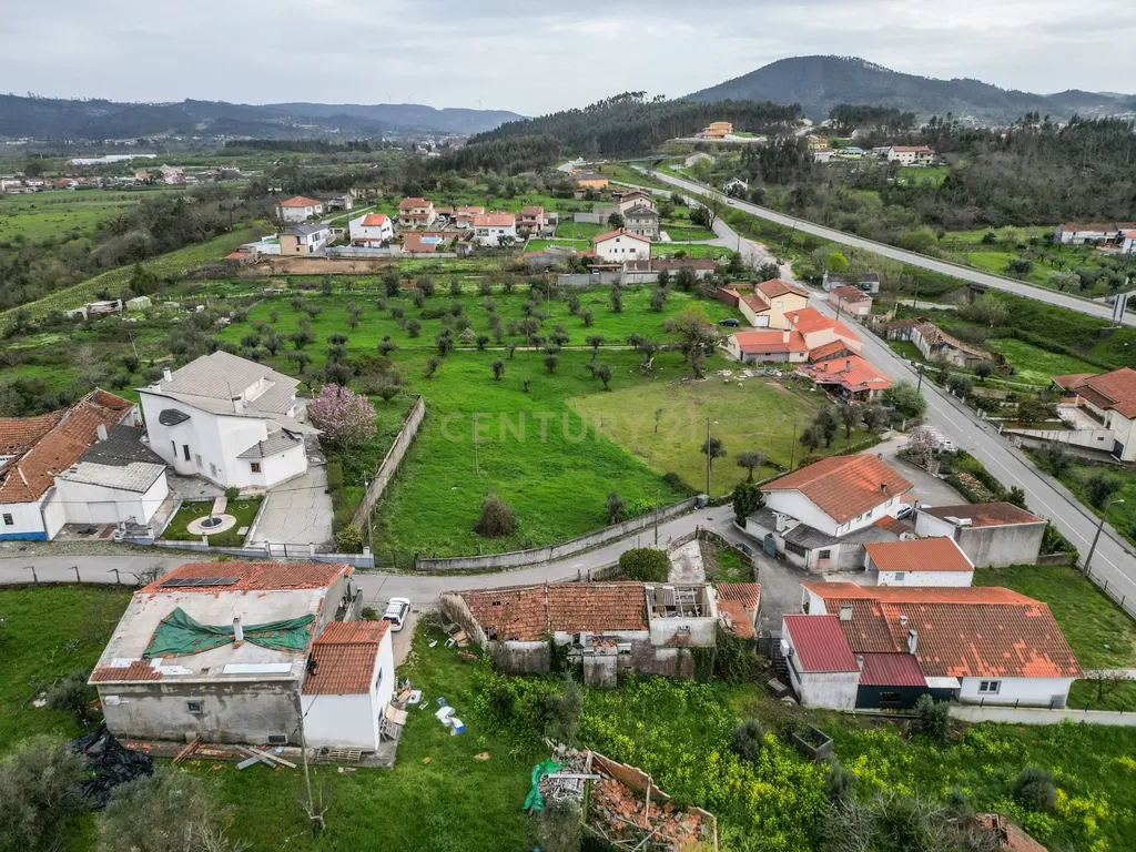 Moradia T4 com Garagem e Quintal em Chão de Couce – Oportunidade com Potencial em Ansião - Image 30