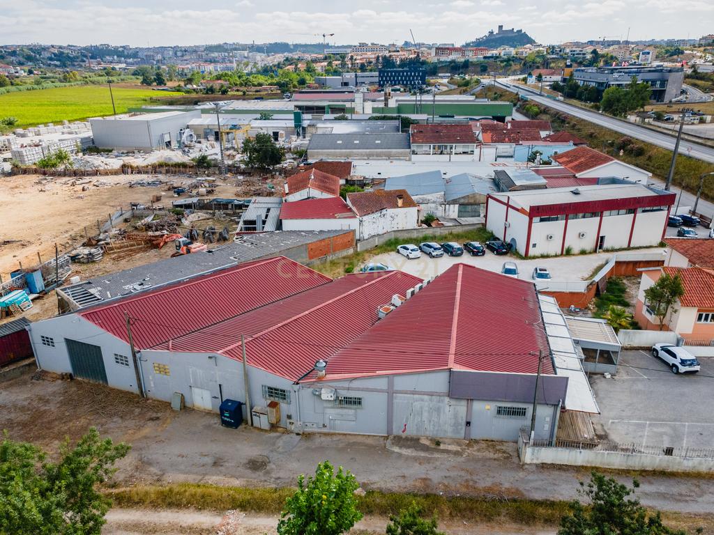 Armazém composto por 3 Edifícios e Amplo Logradouro – Ponte das Mestras, Leiria - Image 29