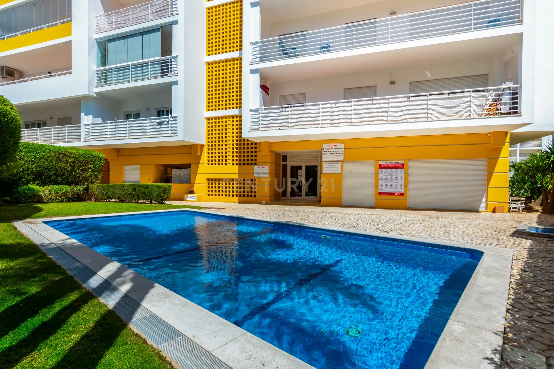 Apartamento T2 com Piscina em Portimão - 270.000€ - Image 1